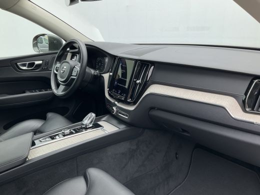 Volvo  XC60 2.0 T6 PHEV AWD Inscription Pano Harman/Kardon Elek.Trekhaak Leder VOL! ActivLease financial lease