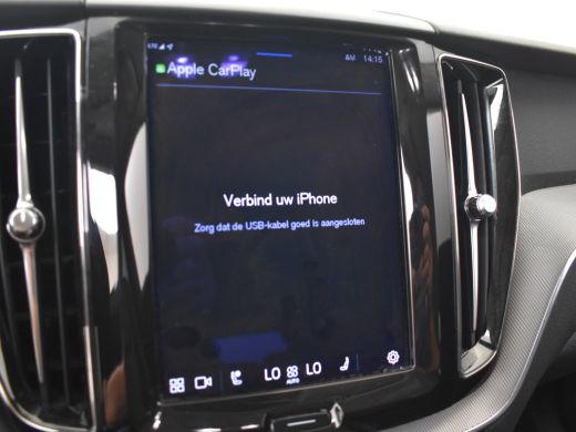 Volvo  XC60 2.0 T6 Plug-in hybrid AWD Plus Bright 350pk Trekhaak | Panorama dak | Leder bekleding | Dodehoekd... ActivLease financial lease