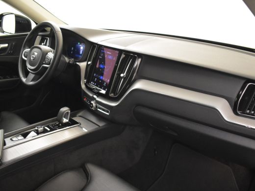 Volvo  XC60 2.0 T6 Plug-in hybrid AWD Plus Bright 350pk Trekhaak | Panorama dak | Leder bekleding | Dodehoekd... ActivLease financial lease
