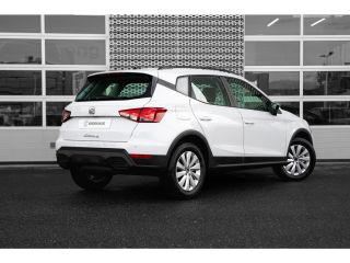 Seat Arona Style | Airconditioning automatisch met 2-zone-temperatuurregeling | Automatisch dimmende binnens...