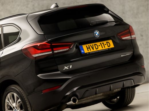 BMW X1 xDrive25e Sportline 221Pk Automaat (GROOT NAVI, DEALER ONDERHOUDEN, SFEERVERLICHTING, CLIMATE, LE... ActivLease financial lease