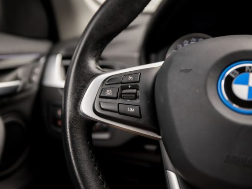 BMW X1 xDrive25e Sportline 221Pk Automaat (GROOT NAVI, DEALER ONDERHOUDEN, SFEERVERLICHTING, CLIMATE, LE... ActivLease financial lease