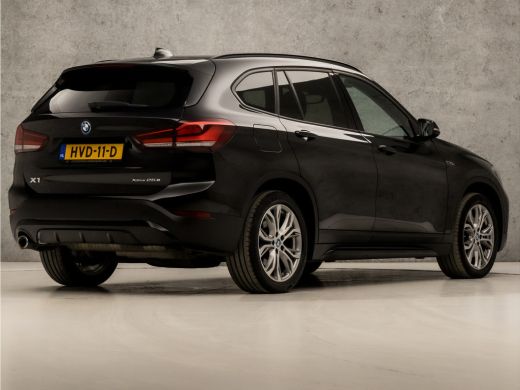 BMW X1 xDrive25e Sportline 221Pk Automaat (GROOT NAVI, DEALER ONDERHOUDEN, SFEERVERLICHTING, CLIMATE, LE... ActivLease financial lease