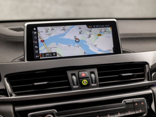 BMW X1 xDrive25e Sportline 221Pk Automaat (GROOT NAVI, DEALER ONDERHOUDEN, SFEERVERLICHTING, CLIMATE, LE... ActivLease financial lease