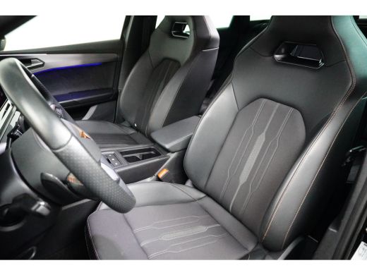 CUPRA Leon Sportstourer 1.4 e-Hybrid VZ 245PK Performance | TREKHAAK | NAVIGATIE | 19 INCH | ELEKTR. A. KLEP ActivLease financial lease