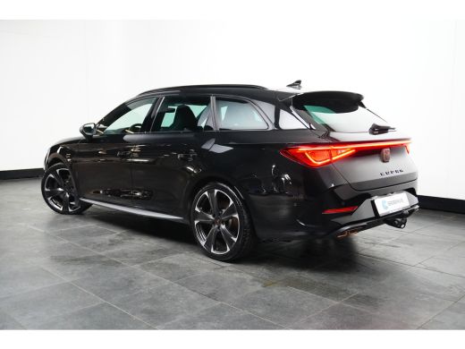 CUPRA Leon Sportstourer 1.4 e-Hybrid VZ 245PK Performance | TREKHAAK | NAVIGATIE | 19 INCH | ELEKTR. A. KLEP ActivLease financial lease