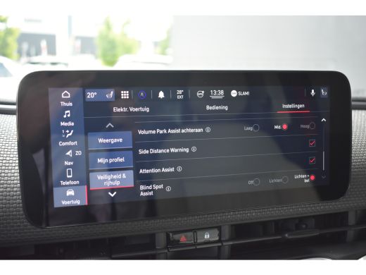 Fiat 500e 3+1 La Prima 42 kWh 3-Fase | Vol-Leder | Navigatie | Achteruitrijcamera | Stoelverwarming | Adapt... ActivLease financial lease