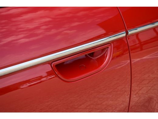 Fiat 500e 3+1 La Prima 42 kWh 3-Fase | Vol-Leder | Navigatie | Achteruitrijcamera | Stoelverwarming | Adapt... ActivLease financial lease