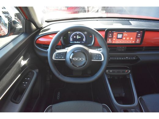 Fiat 600 Urban 54 kWh | Draadloos Apple Carplay & Android Auto | Parkeersensoren | Cruise Control | !! ActivLease financial lease