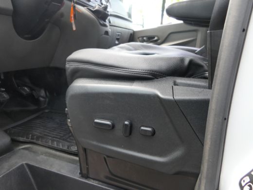 Ford Transit 470 2.0 TDCI L3H1 DC Trend RWD | DC | Trekker | Luchtremmen | 4650kg Trekgewicht | 5 Persoons | 1... ActivLease financial lease