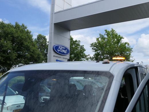 Ford Transit 470 2.0 TDCI L3H1 DC Trend RWD | DC | Trekker | Luchtremmen | 4650kg Trekgewicht | 5 Persoons | 1... ActivLease financial lease