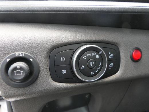 Ford Transit 470 2.0 TDCI L3H1 DC Trend RWD | DC | Trekker | Luchtremmen | 4650kg Trekgewicht | 5 Persoons | 1... ActivLease financial lease