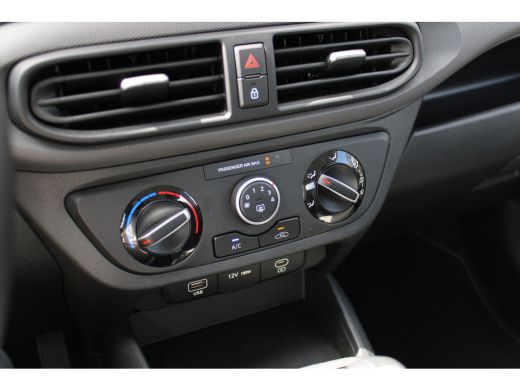 Hyundai i10 1.0 Comfort | Airco | Bluetooth | Cruise Control | Lane Assist | | Airco | Bluetooth telefoonvoor... ActivLease financial lease