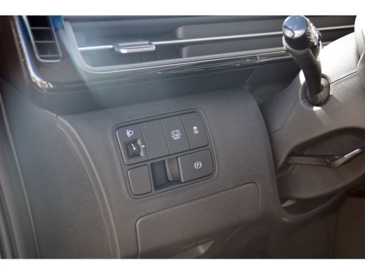 Hyundai Staria 1.6 T-GDI Hybride Automaat | Snel Leverbaar! | Rijklaarprijs | 11.433,- Registratiekorting! | Nog... ActivLease financial lease