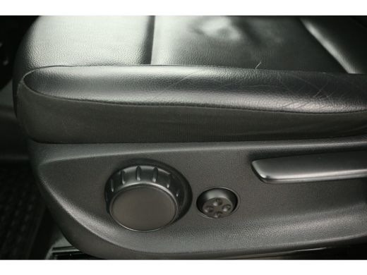 Mercedes-Benz Vito 119 CDI Lang 191PK Automaat Camera Cruise LED Airco Leder Navi Trekhaak 18"LMV 3 Persoons PDC ActivLease financial lease