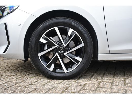 Opel Corsa 1.2 Turbo Hybrid GS 136pk | LED-Matrix Koplampen | Draadloos Apple Carplay & Android Auto | Achte... ActivLease financial lease