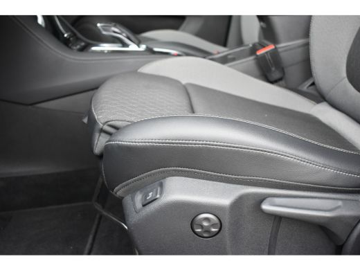 Opel Grandland 1.6 Turbo Plug-In Hybrid GS 225pk Automaat | Navigatie | Adaptive Cruise | Comfortstoelen | Achte... ActivLease financial lease