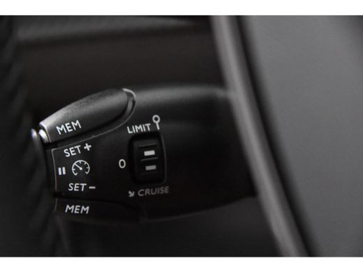Peugeot 2008 Active *1ste Eigenaar*Navigatie*Carplay*PDC* ActivLease financial lease