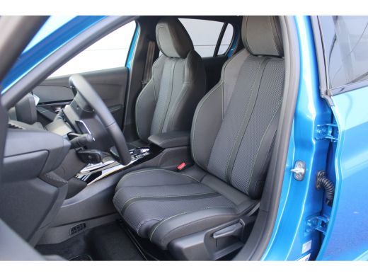 Peugeot 208 1.2 Hybrid 110 e-DCS6 GT | Adeptive cruise | 360 cam | Carplay | Climate | Navi | ActivLease financial lease