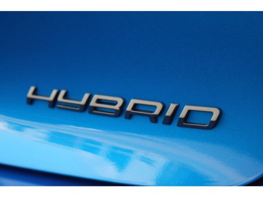 Peugeot 208 1.2 Hybrid 110 e-DCS6 GT | Adeptive cruise | 360 cam | Carplay | Climate | Navi | ActivLease financial lease