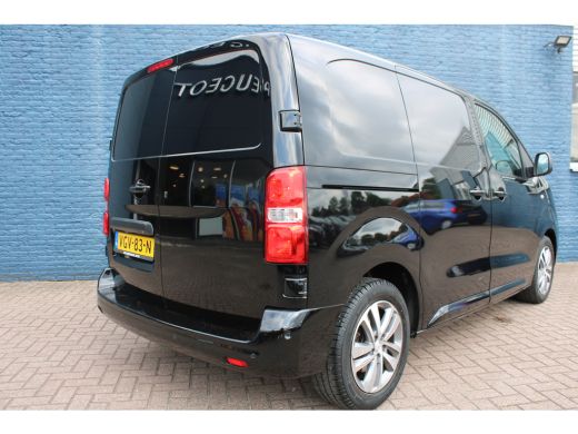 Peugeot Expert 2.0 BlueHDI 120 Compact Urban | Automaat | Navigatie | Camera | 3-Zits | Lichtmetaal | Parkeersen... ActivLease financial lease