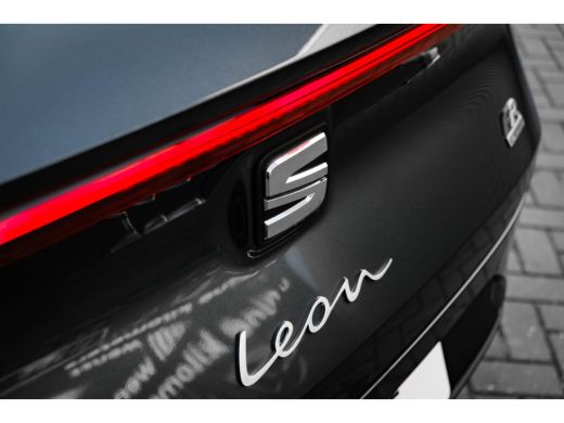 Seat Leon FR Business - eHybrid | Achteruitrijcamera | Automatisch dimmende binnenspiegel | Dakhemel uitgev... ActivLease financial lease