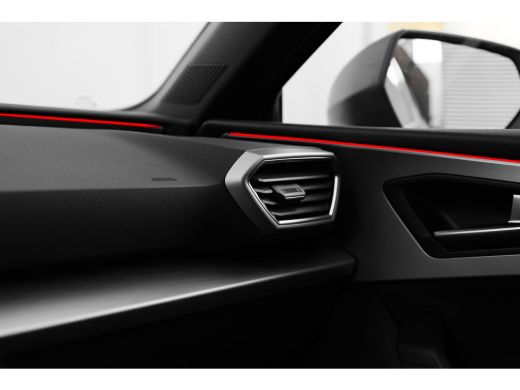 Seat Leon Sportstourer FR Business - eHybrid | Achteruitrijcamera | Automatisch dimmende binnenspiegel | Da... ActivLease financial lease