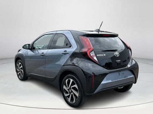 Toyota Aygo 1.0 VVT-i MT Pulse ActivLease financial lease