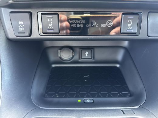 Toyota RAV4 2.5 Hybrid AWD ADVENTURE | 06-10141018 Voor meer informatie ActivLease financial lease