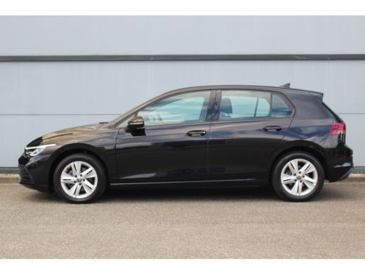 Volkswagen Golf 1.5 eTSI Style | Camera | Carplay | Navi | DAB | Adapt. Cruise | Dodehoek | LED | Sfeerverlichtin... ActivLease financial lease