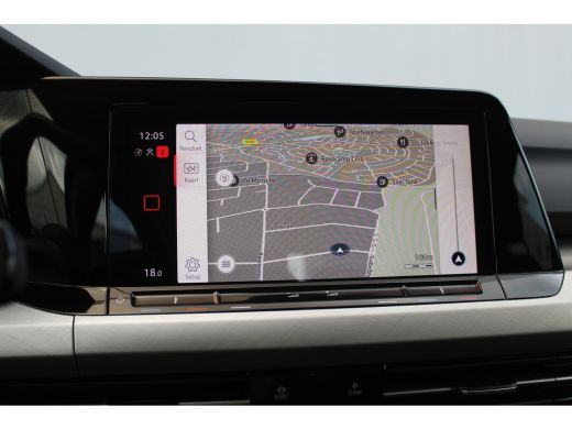 Volkswagen Golf 1.5 eTSI Style | Camera | Carplay | Navi | DAB | Adapt. Cruise | Dodehoek | LED | Sfeerverlichtin... ActivLease financial lease