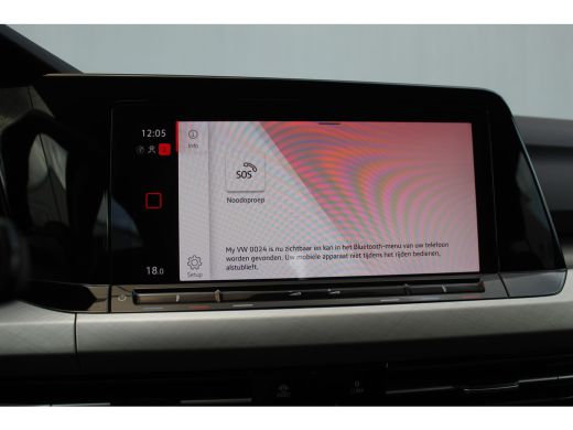 Volkswagen Golf 1.5 eTSI Style | Camera | Carplay | Navi | DAB | Adapt. Cruise | Dodehoek | LED | Sfeerverlichtin... ActivLease financial lease