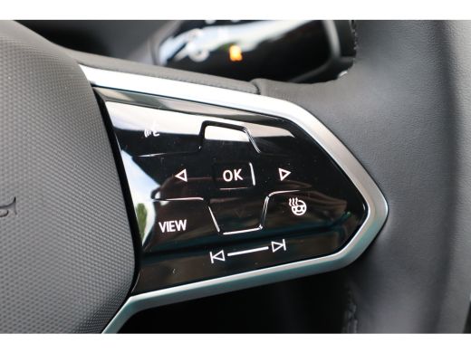 Volkswagen ID.7 Pro Business | Achterbank in ongelijke delen neerklapbaar incl. middenarmsteun en doorlaadmogelij... ActivLease financial lease