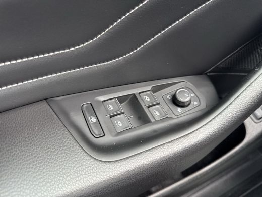 Volkswagen Passat 1.4 TSI PHEV GTE Business | 218Pk | PHEV | Trekhaak | Leder | ACC | PDC | ActivLease financial lease