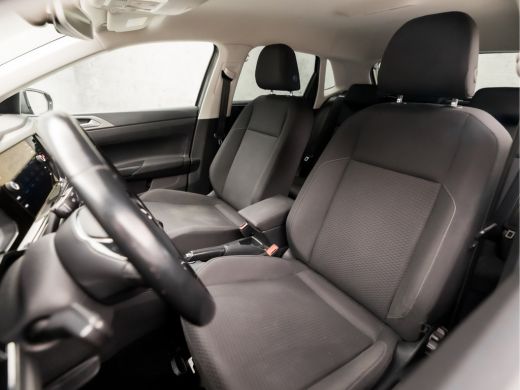 Volkswagen Polo 1.0 TSI Sportline (APPLE CARPLAY, GETINT GLAS, PARKEERSENSOREN, SPORTSTOELEN, ADAPTIVE CRUISE, LE... ActivLease financial lease