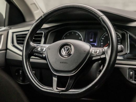 Volkswagen Polo 1.0 TSI Sportline (APPLE CARPLAY, GETINT GLAS, PARKEERSENSOREN, SPORTSTOELEN, ADAPTIVE CRUISE, LE... ActivLease financial lease