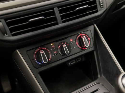 Volkswagen Polo 1.0 TSI Sportline (APPLE CARPLAY, GETINT GLAS, PARKEERSENSOREN, SPORTSTOELEN, ADAPTIVE CRUISE, LE... ActivLease financial lease