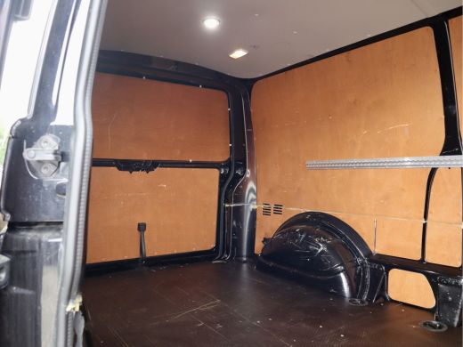 Volkswagen Transporter 2.0 TDI DSG LANG ENKELE CABINE ActivLease financial lease