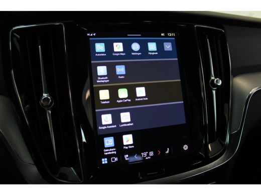 Volvo  V60 T6 355PK Plus Dark | 360° | H&K Audio | Trekhaak | Panoramadak | Stoel&Stuur Verw. ActivLease financial lease