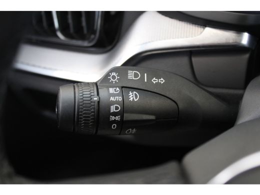 Volvo  V60 T6 355PK Plus Dark | 360° | H&K Audio | Trekhaak | Panoramadak | Stoel&Stuur Verw. ActivLease financial lease