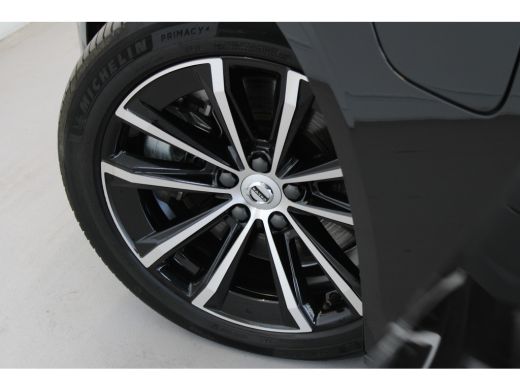 Volvo  V60 T6 355PK Plus Dark | 360° | H&K Audio | Trekhaak | Panoramadak | Stoel&Stuur Verw. ActivLease financial lease