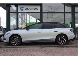 Volkswagen ID.7 Pro Business | Achterbank in ongelijke delen neerklapbaar incl. middenarmsteun en doorlaadmogelij...
