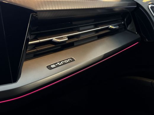 Audi Q4 e-tron 35 S edition 55 kWh 170PK Adaptive Cruise Control / S-Line / Stoel Verwarming ActivLease financial lease