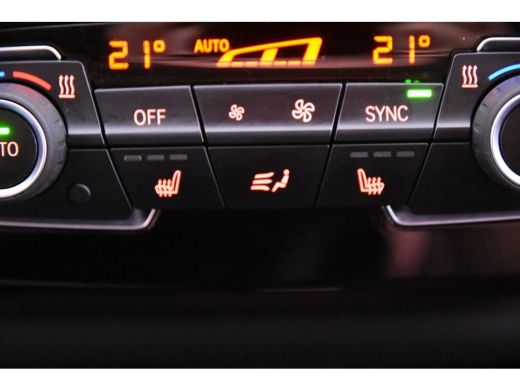 BMW X1 sDrive18i *1ste Eigenaar*Leder*Navigatie*Trekhaak* ActivLease financial lease