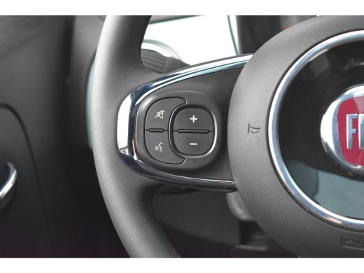 Fiat 500 1.0 Hybrid Dolcevita Finale | Navigatie By App | Cruise Control | Airco | Panoramadak | 15"LMV !! ActivLease financial lease