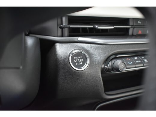 Fiat 600 1.2 Hybrid La Prima 100pk Automaat | Vol-Leder | Navigatie | Achteruitrijcamera | Stoelverwarming... ActivLease financial lease