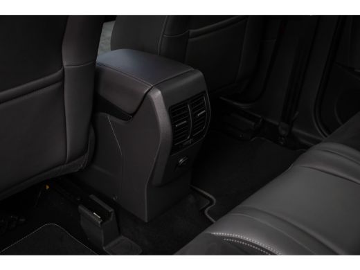 Ford Kuga 1.5 EcoBoost ST Line | Trekhaak+ 2000kg trekgewicht | Stoel/stuur/voorruit verwarming | Camera | ... ActivLease financial lease