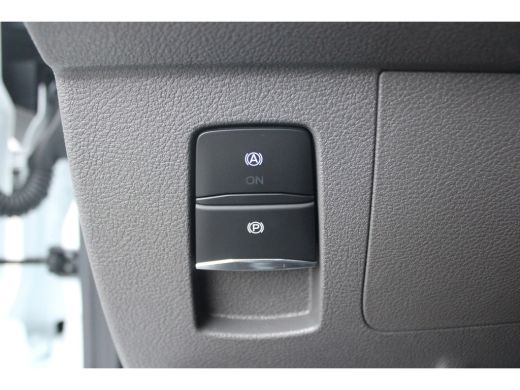 Ford Transit 350 2.0 TDCI L3H3 Limited 170PK AUT. | Adaptive Cruise | Dode Hoek detectie | Bi-Xenon | All-Seas... ActivLease financial lease