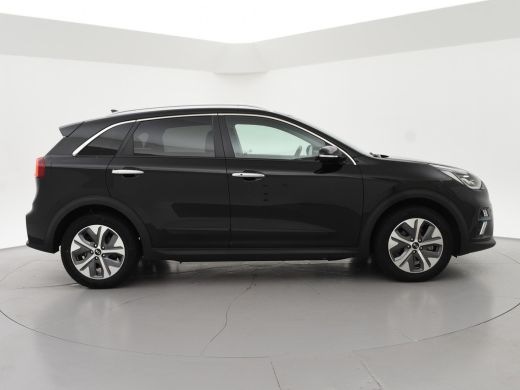 Kia e-Niro EXECUTIVELINE 64 kWh + STOELVENTILATIE | JBL | APPLE CARPLAY | LEDER | STUURVERWARMING ActivLease financial lease