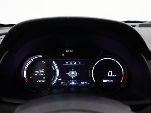 Kia e-Niro EXECUTIVELINE 64 kWh + STOELVENTILATIE | JBL | APPLE CARPLAY | LEDER | STUURVERWARMING ActivLease financial lease